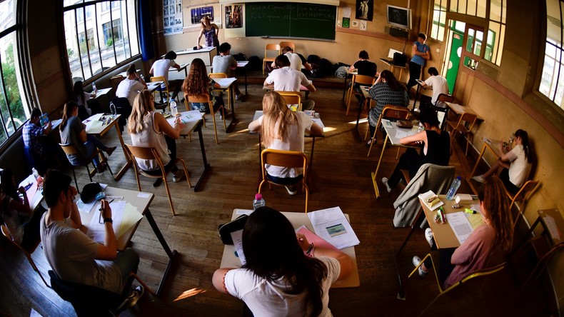 «L’auteur n’est pas français» : des lycéens refusent d’étudier un livre sur la guerre d’Algérie