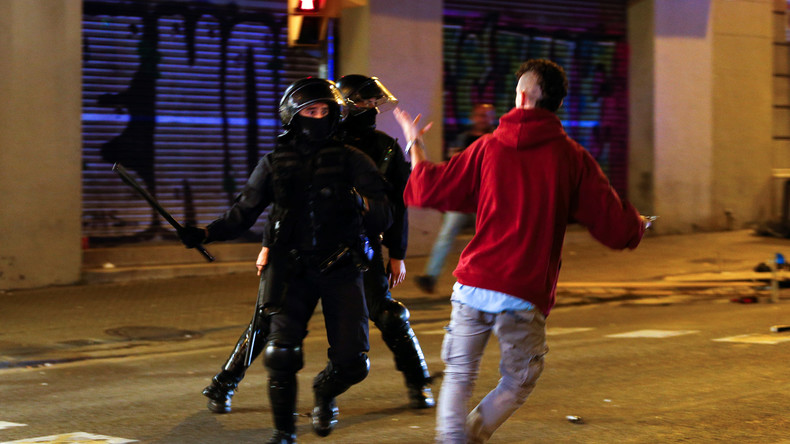 Catalogne : affrontements en marge de manifestations indépendantistes (VIDEO)