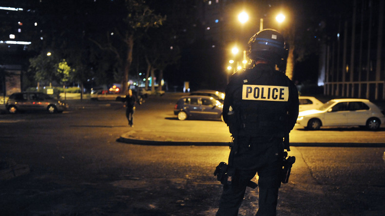 La Courneuve : un homme grièvement poignardé au cou par un individu criant «Allah Akbar»
