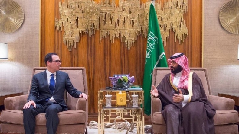 Le secrétaire américain au Trésor rencontre MBS en marge d'un forum économique déserté