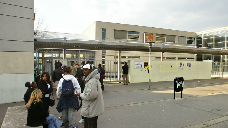 Un ex-gendarme au poste de proviseur adjoint ? Les professeurs du lycée de Stains protestent