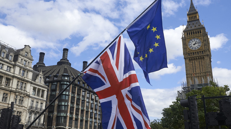 Brexit : après les négociations entre Londres et Bruxelles, Theresa May convoque ses ministres