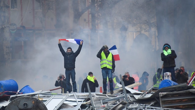 Les régions mettent Macron en garde : «Ce serait une grave erreur de caricaturer» les Gilets jaunes