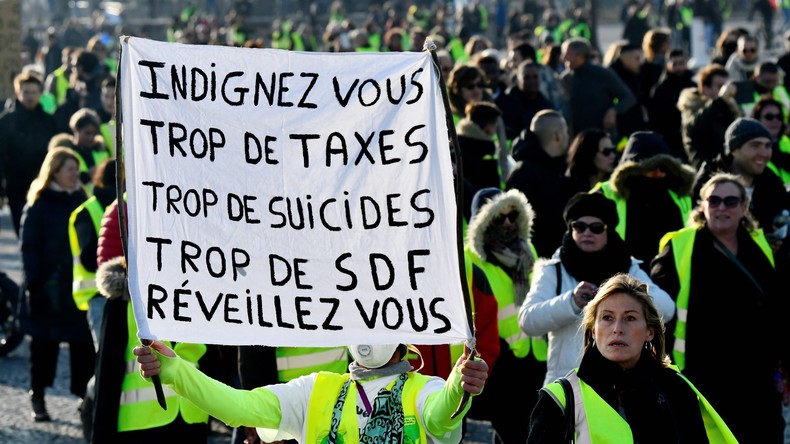 Un député macroniste sur les taxes : «Emmanuel Macron s'est trompé en allant trop vite»