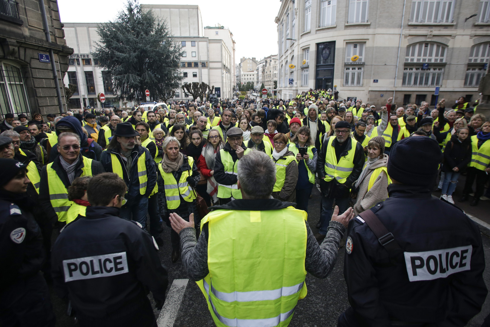 De la loi Savary à la loi Travail, ces manifestations qui ont bousculé les prédécesseurs de Macron