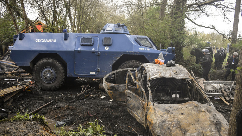 Gilets jaunes : la gendarmerie déploiera une douzaine de véhicules blindés le 8 décembre