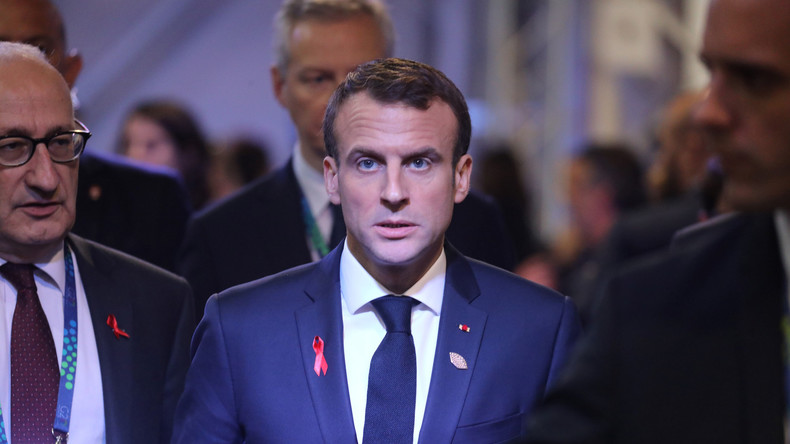 Gilets jaunes : Macron s'exprimera après le 8 décembre pour ne «pas mettre d'huile sur le feu»
