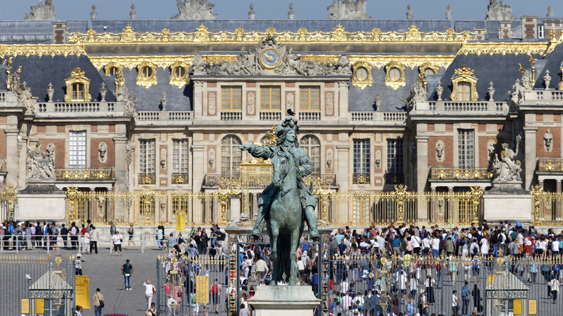 Versailles Fermera Ses Grilles Le 22 Décembre Par Peur Dune