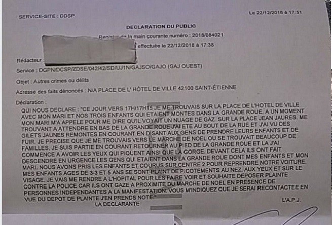 Gilets jaunes : le marché de Noël noyé sous le gaz à Saint-Etienne, des familles s'indignent (VIDEO)