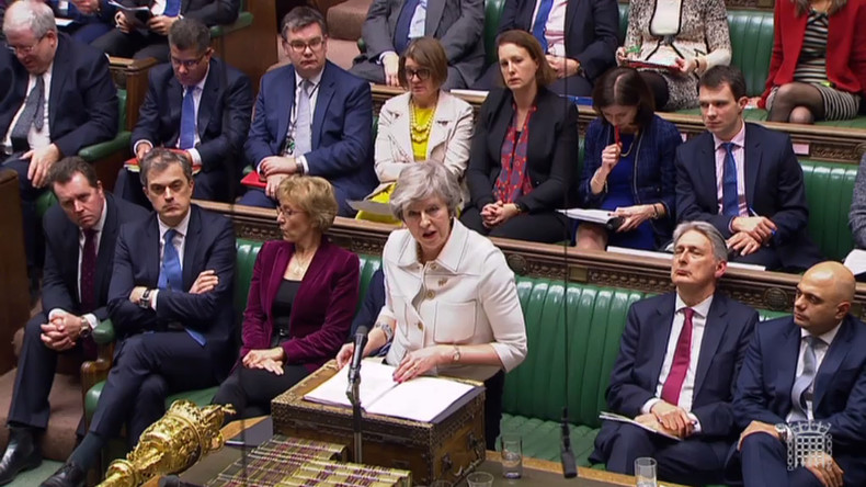 Theresa May en pleine débâcle avant le vote décisif sur le Brexit