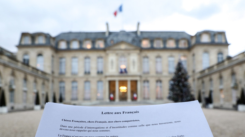 La lettre d'Emmanuel Macron aux Français pourrait coûter plusieurs millions d'euros . 5c3e29d909fac2d34e8b4567