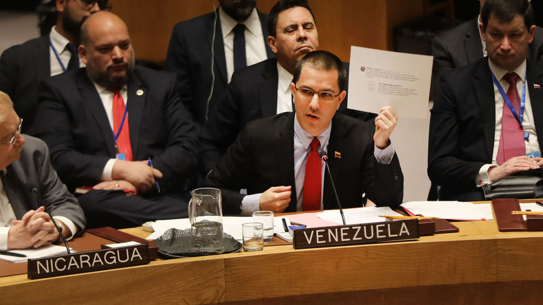 «Occupez-vous de vos affaires», le Venezuela renvoie (aussi) Macron aux Gilets jaunes