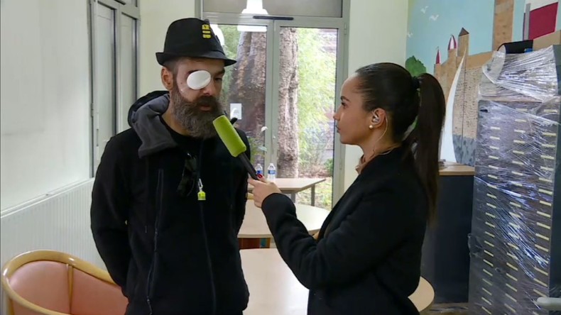 Cette Vidéo Dun Gilet Jaune Blessé Au Visage Par Un Tir De