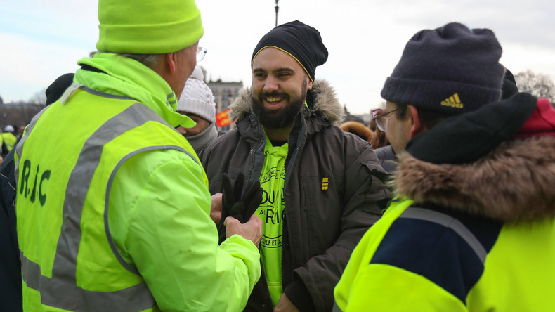 Le Gilet Jaune Eric Drouet Porte Plainte Contre Christophe