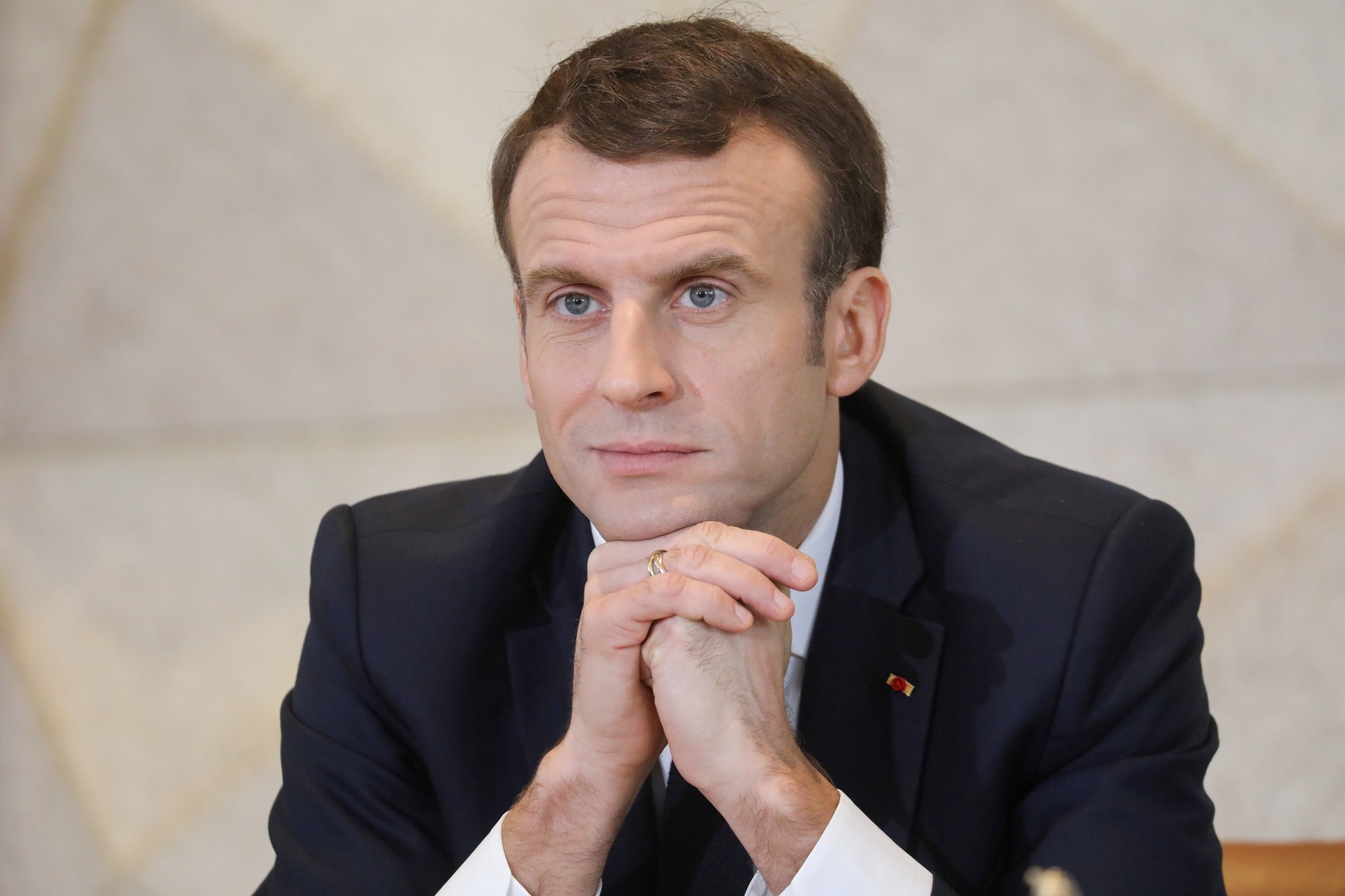 Macron Tu As Attisé Le Feu Un Gitan Invite Les Gens Du