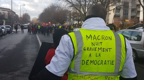 Gilets Jaunes Le Préfet Du Cher Interdira Tout