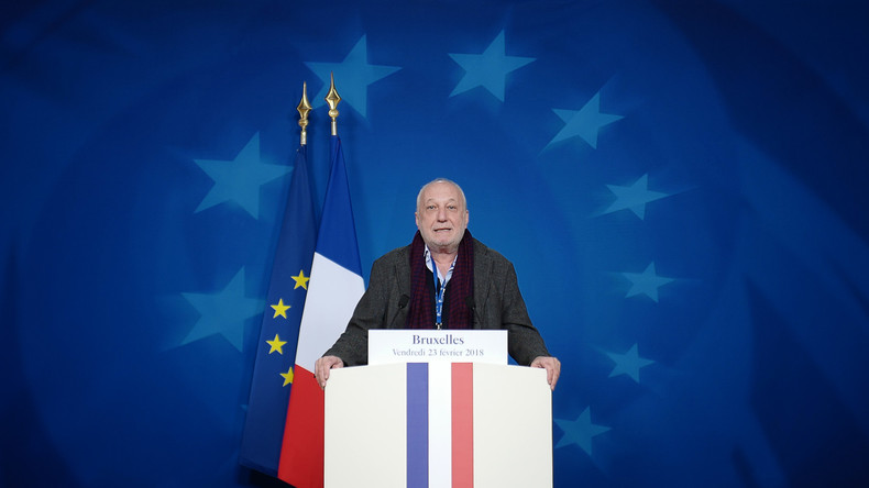 «Ils me font chier les Gilets jaunes !» : François Berléand continue à soutenir Macron
