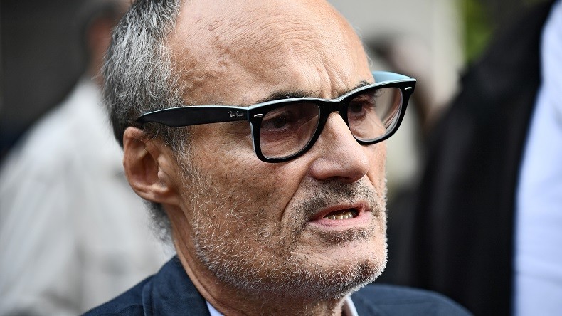 «Le gilet de la honte»: pour l'ancien directeur de Charlie Hebdo, les Gilets jaunes sont antisémites