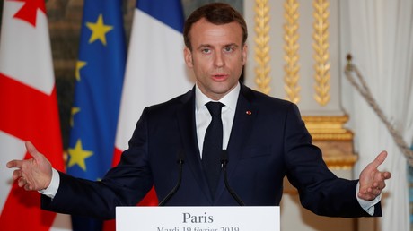 Le président français, Emmanuel Macron, s'exprime à l'Elysée lors d'une conférence de presse à l'issue d'une réunion avec la présidente géorgienne, le 19 février 2019 à Paris.