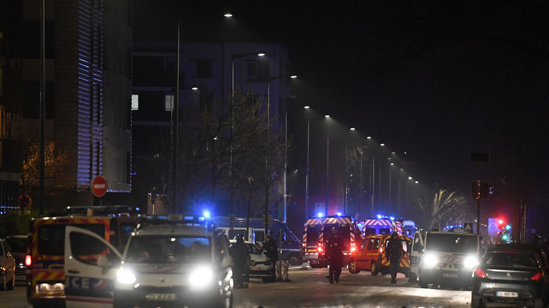 Deux nuits de violence à Grenoble après la mort de deux jeunes à scooter (VIDEO)