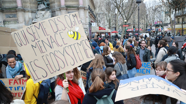 Le collectif «On est prêt» appelle à la mobilisation pour l'écologie les 15 et 16 mars (VIDEO)