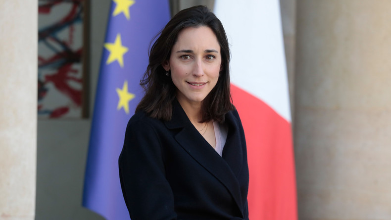 Macron au ski pendant l'acte 18 : le plaidoyer insolite d'une secrétaire d'Etat