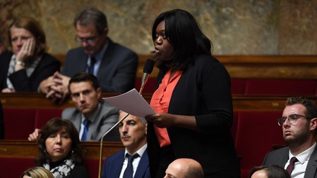La députée LREM Laetitia Avia, le 8 novembre 2017 à l'Assemblée nationale, à Paris.