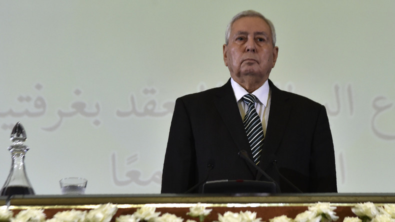 Abdelkader Bensalah nommé président par intérim de l'Algérie