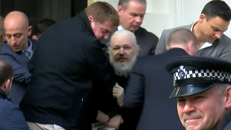 Julian Assange arrêté par la police britannique et inculpé de «piratage» aux Etats-Unis (EN CONTINU)