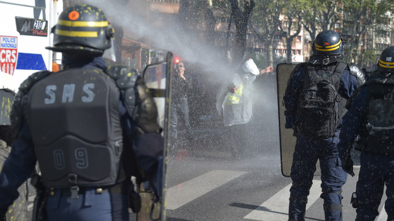 Acte 22 à Toulouse : deux personnes couvrant la manifestation molestées par la police (VIDEO)