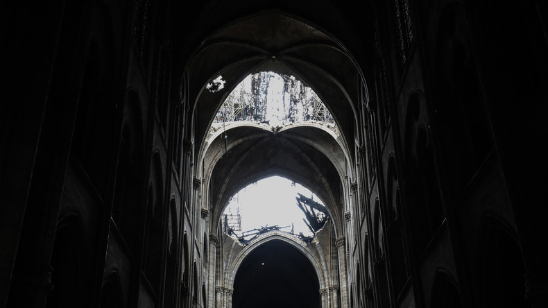 Des images inédites de l'intérieur de Notre-Dame de Paris émergent sur les réseaux sociaux