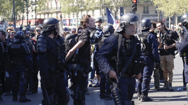 Solidarité des journalistes avec Gaspard Glanz, arrêté lors d'une manifestation des Gilets jaunes