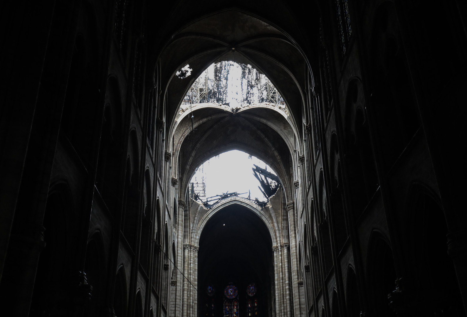 Des Images Inedites De L Interieur De Notre Dame De Paris Emergent Sur Les Reseaux Sociaux Rt En Francais