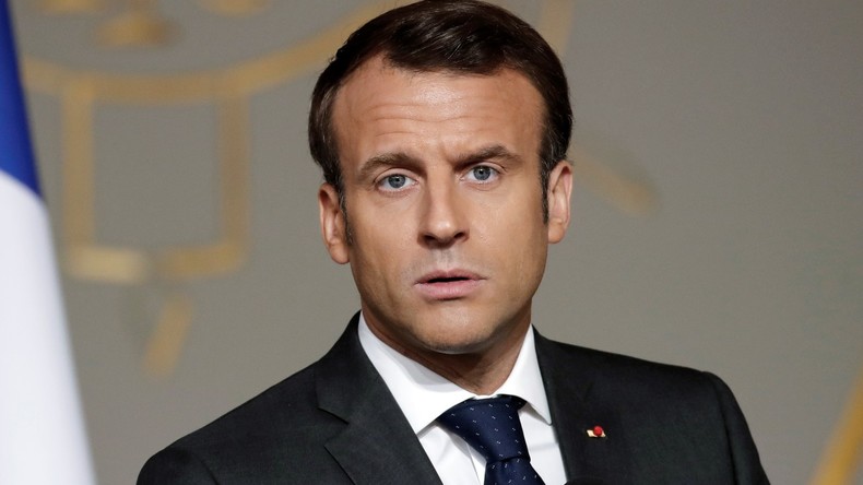 «Il nous a bien secoué la gueule» : Macron passe un savon au gouvernement