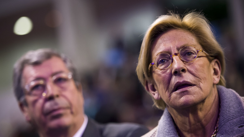 En amont du procès qui vise son couple, Isabelle Balkany a tenté de se suicider