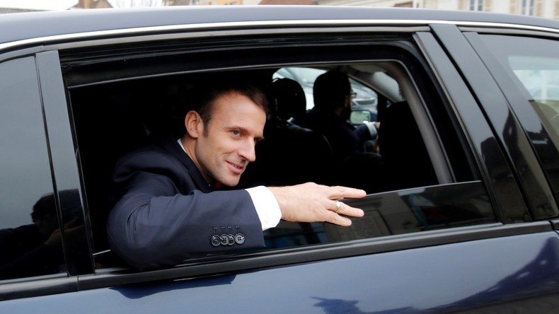 Le chauffeur d'Emmanuel Macron convoqué par la justice pour avoir fui un contrôle de police