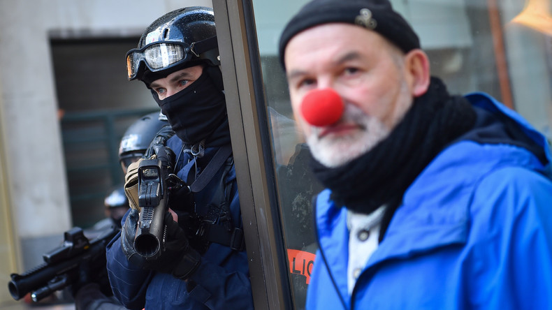 LBD 40 : des policiers auraient été équipés sans habilitation, selon le syndicat ViGi