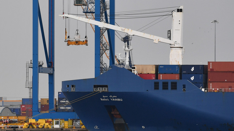 Le Havre : une ONG tente d'empêcher le chargement d'armes françaises sur un navire saoudien
