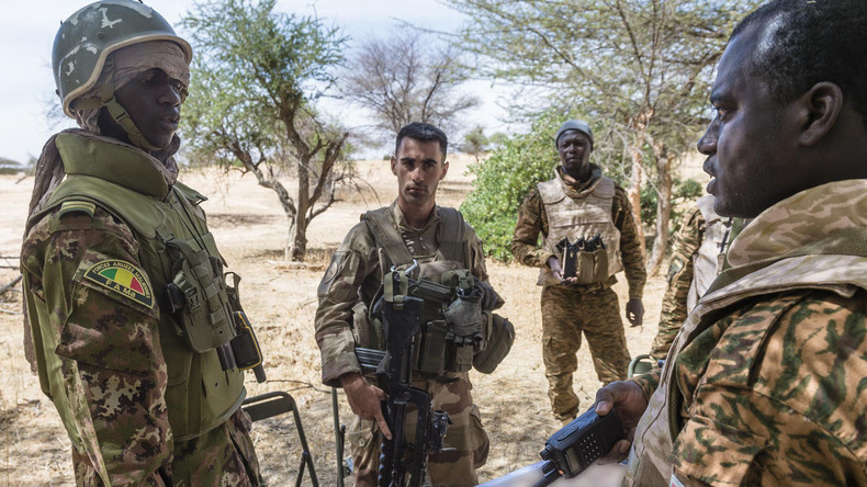 Deux militaires français tués lors du sauvetage de quatre otages au Burkina Faso