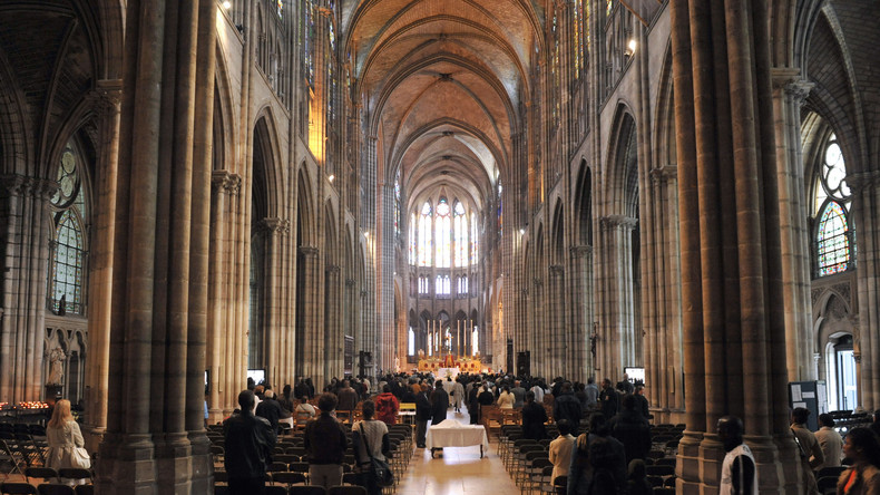 Sept mois de prison pour le sans-papiers pakistanais qui a endommagé la basilique de Saint-Denis