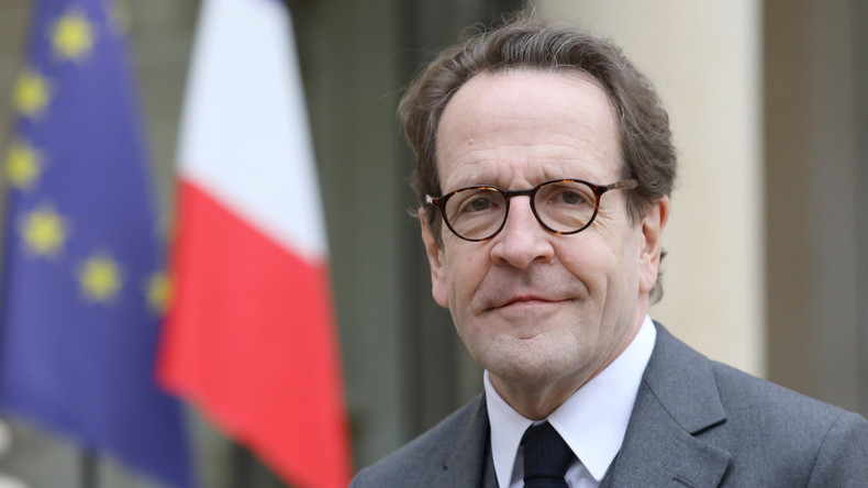 Gilles Le Gendre forcé de réagir à un tweet polémique de la liste Renaissance