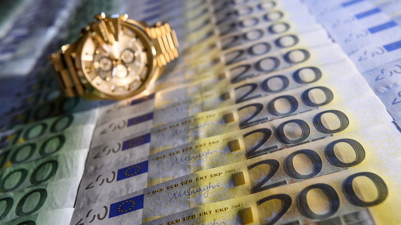 Record: 12 milliards de roubles en cash saisis lors de perquisitions chez un agent du FSB (VIDEO)