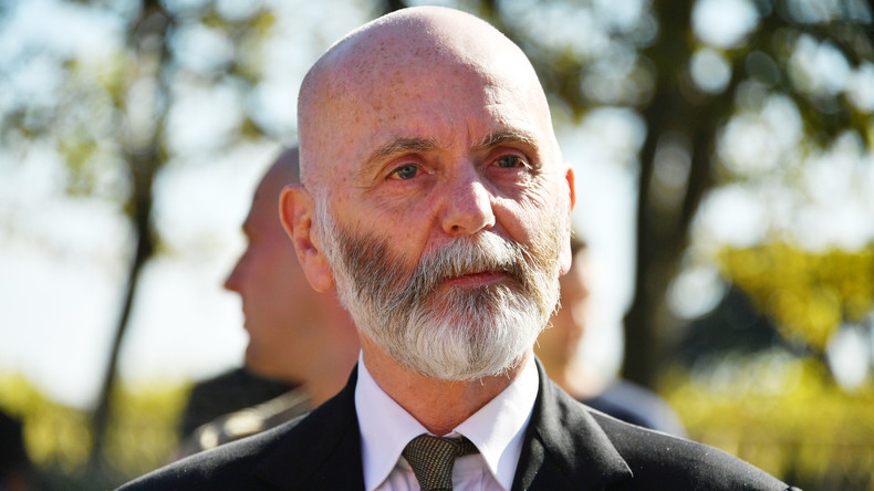 Renaud Camus «n’assume plus» sa liste, après une polémique autour de sa colistière
