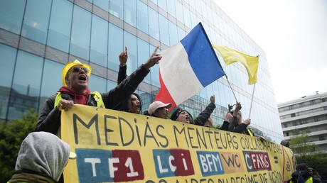 Gilets Jaunes Mobilisation Faible Pour Lacte 29 En