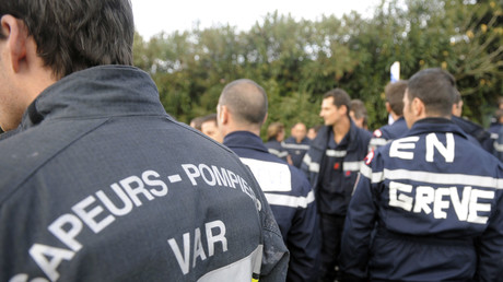 Manifestation de sapeurs-pompiers dans le département du Var en novembre 2009 à Draguignan (image d'illustration).