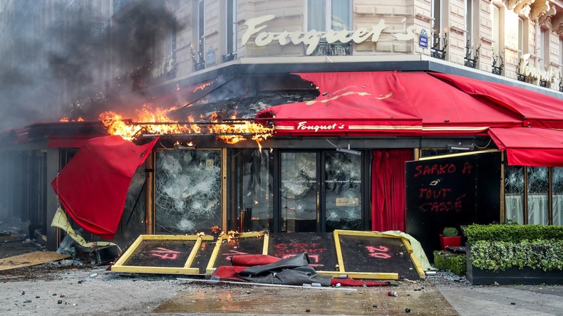 Saccagé lors d'une manifestation de Gilets jaunes, Le Fouquet's rouvrira ses portes le 14 juillet