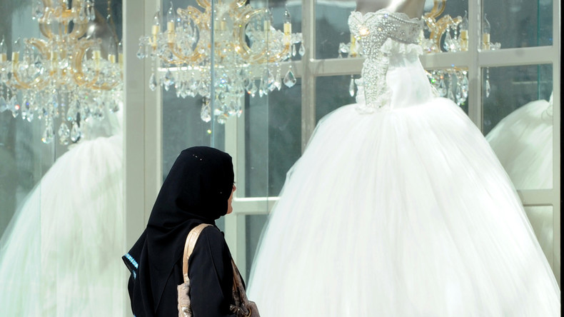 Mariage En Hijab Une élue Dargenteuil A T Elle Fait