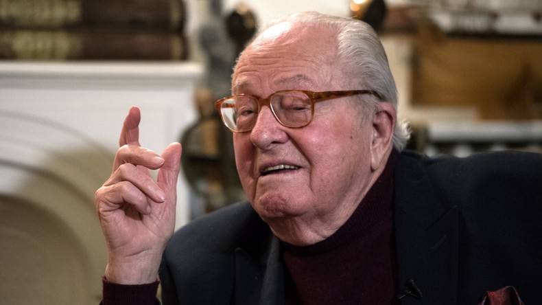 Pour favoriser la démographie du «continent boréal», Jean-Marie Le Pen favorable à la PMA élargie