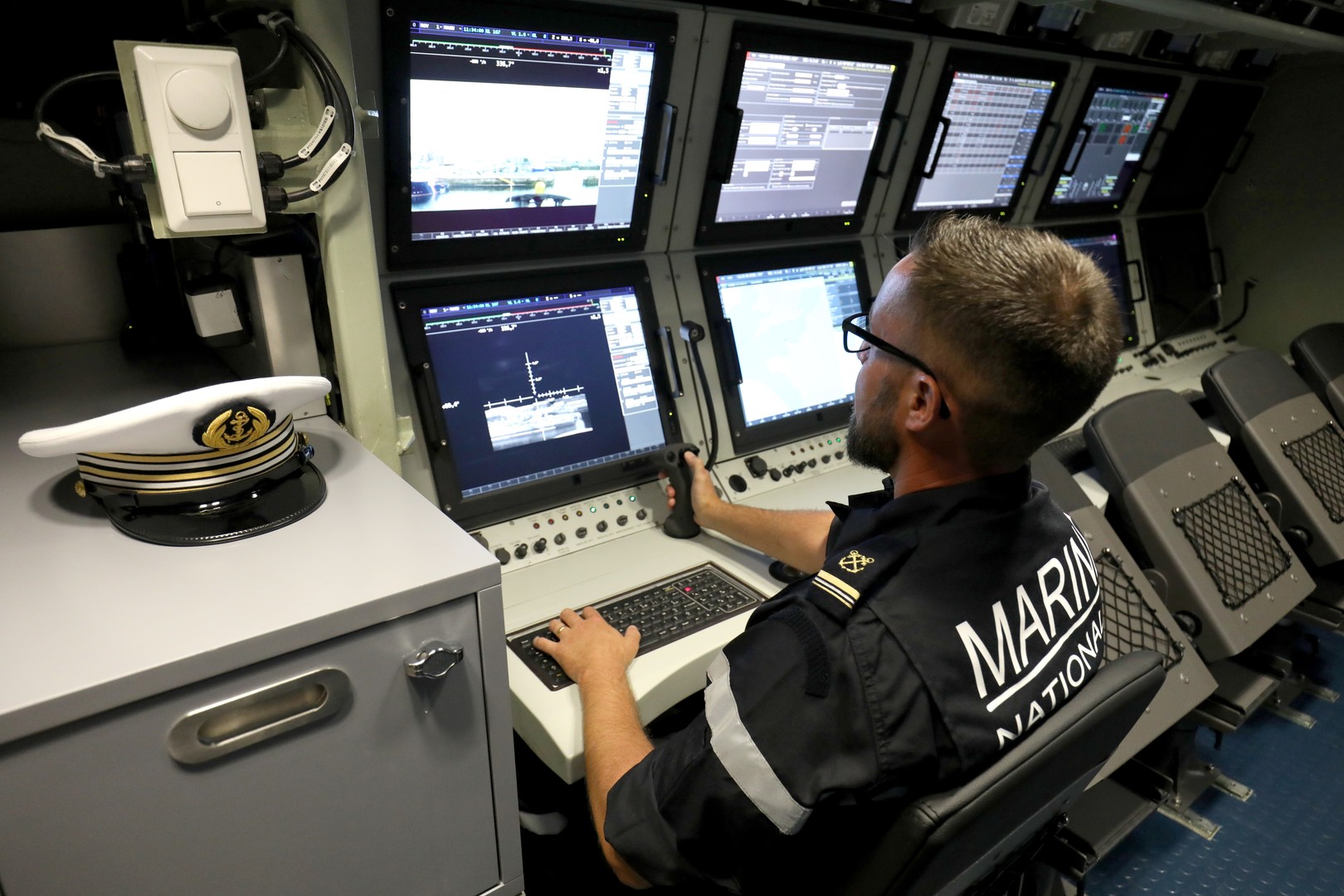 La France inaugure son nouveau sous-marin nucléaire d'attaque à Cherbourg (IMAGES)