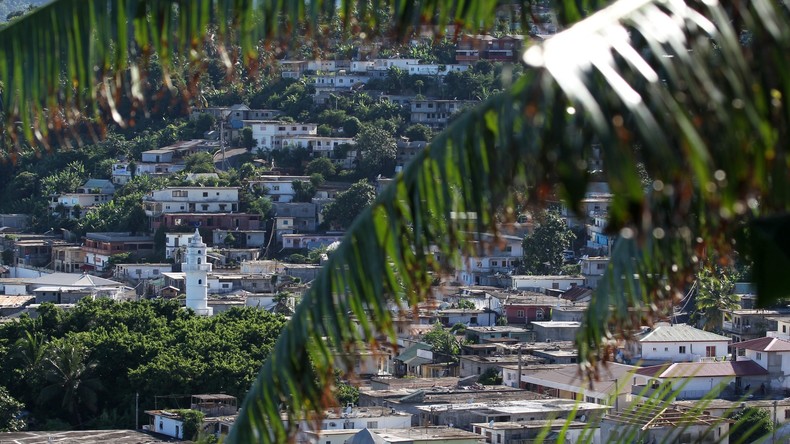 Mayotte : un jeune homme meurt lapidé devant un lycée